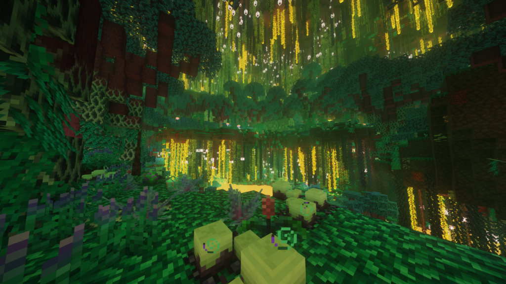 MinecraftのBetterNether Modによるネザーの森。緑に覆われた地面と鮮やかな植物が生い茂り、幻想的な景観を作り出している。  
